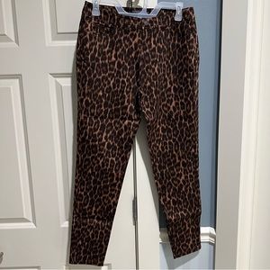 Women’s Size 6 Lisa Rinna Leopard Pants